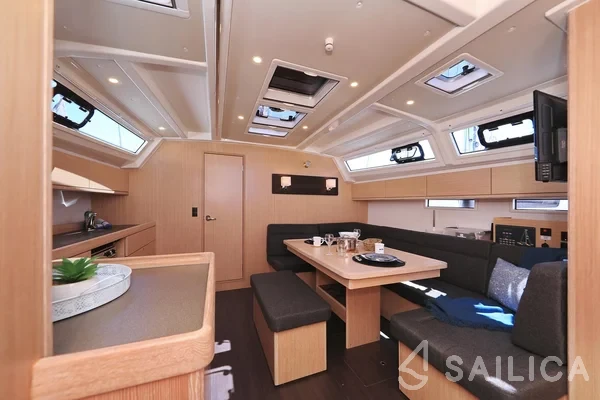 Bavaria 46 Cruiser - Yacht Charter Sailica