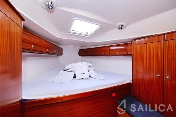 Bavaria 38 Cruiser - Yacht Charter Sailica