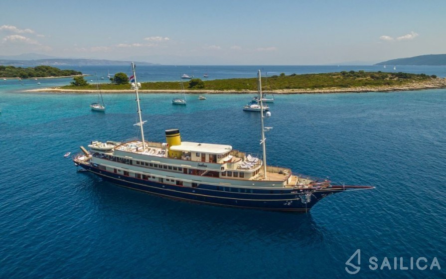 Casablanca - Yacht Charter Sailica