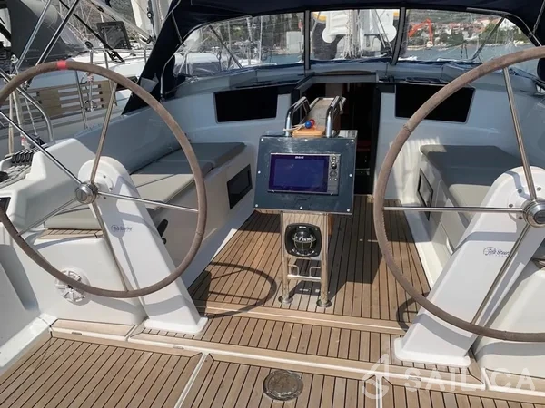 Hanse 388 - Photo #35 Hanse 388 - Yacht Charter Sailica