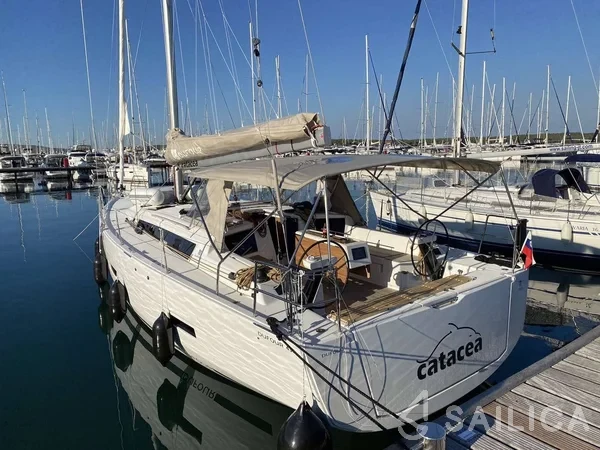 Dufour 430 - Yacht Charter Sailica