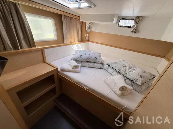 Lagoon 39 - Yacht Charter Sailica
