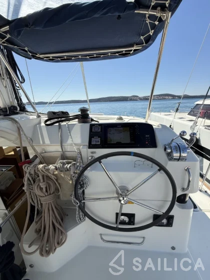 Lagoon 39 - Yacht Charter Sailica