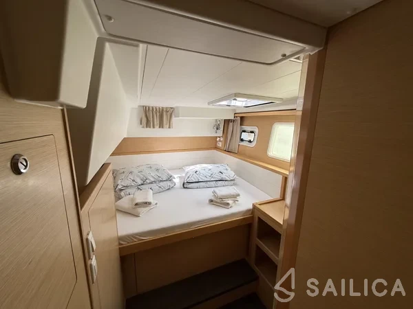 Lagoon 39 - Yacht Charter Sailica