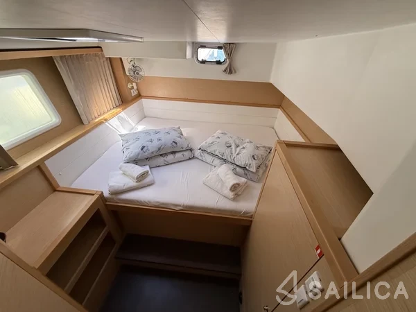 Lagoon 39 - Yacht Charter Sailica