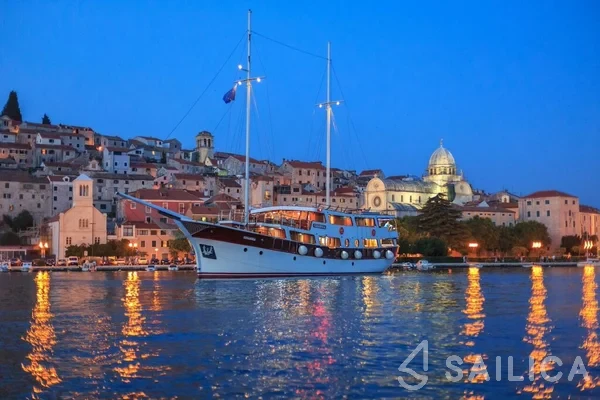 Gulet - Yacht Charter Sailica