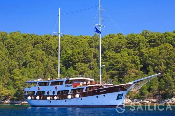 Gulet - Yacht Charter Sailica