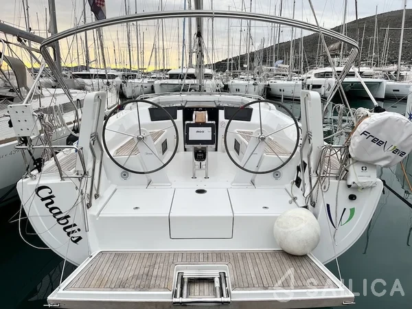 Hanse 388 - Photo #45 Hanse 388 - Yacht Charter Sailica