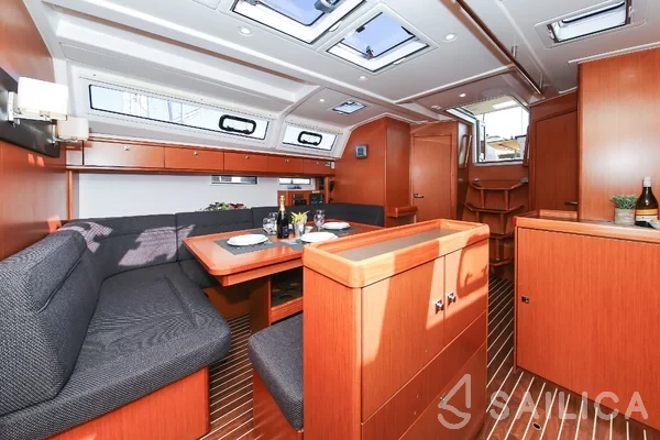 Bavaria 46 Cruiser - Yacht Charter Sailica