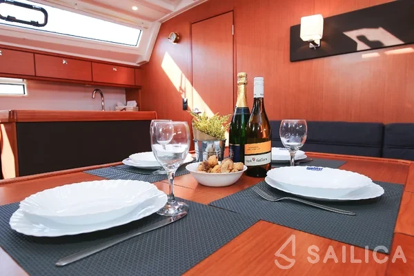 Bavaria 46 Cruiser - Yacht Charter Sailica