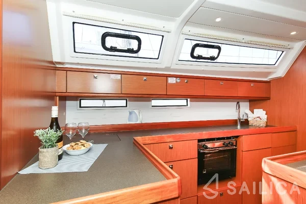 Bavaria 46 Cruiser - Yacht Charter Sailica