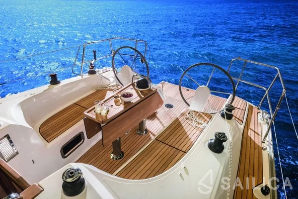 Bavaria 34 Cruiser - Yacht Charter Sailica