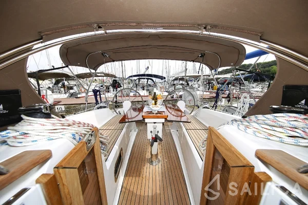 Bavaria 34 Cruiser - Yacht Charter Sailica