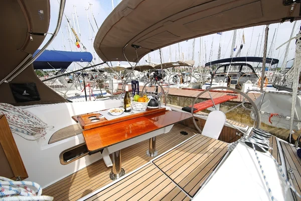Bavaria 34 Cruiser - Yacht Charter Sailica