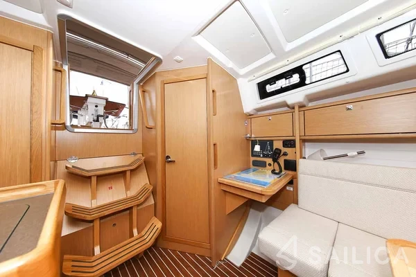 Bavaria 34 Cruiser - Yacht Charter Sailica