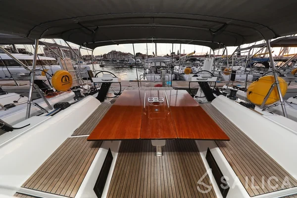 Dufour 470 - Yacht Charter Sailica