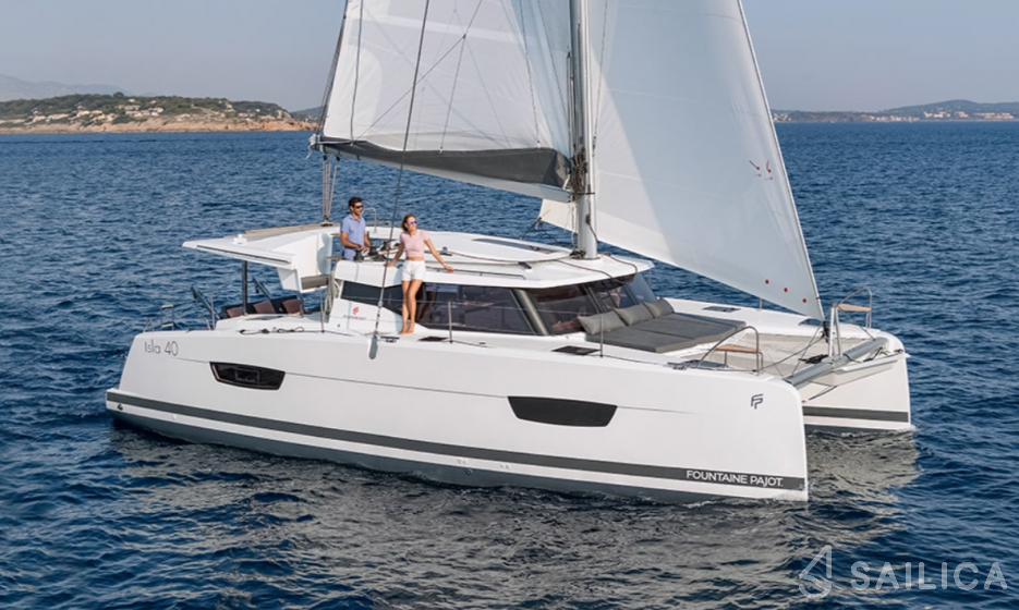Isla 40 - Yacht Charter Sailica