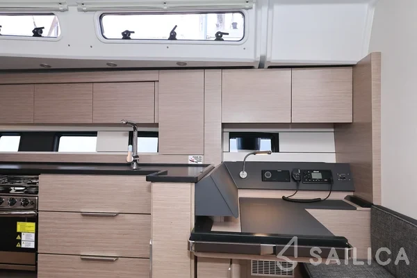 Hanse 460 - Yacht Charter Sailica