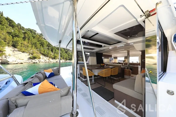 Bali 4.2 - Yacht Charter Sailica