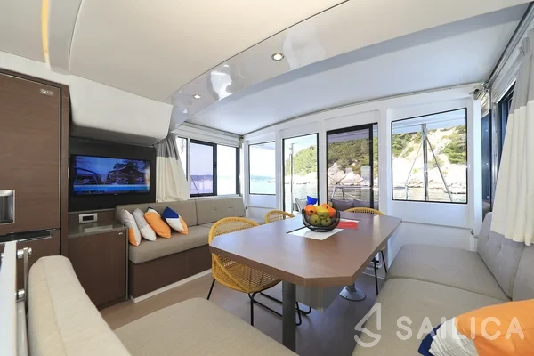 Bali 4.2 - Yacht Charter Sailica