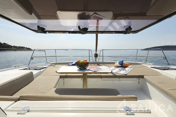 Bali 4.2 - Yacht Charter Sailica