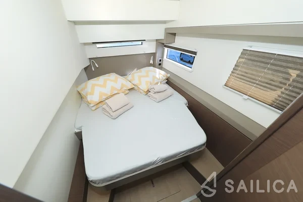 Bali 4.2 - Yacht Charter Sailica