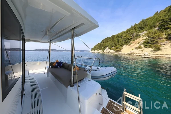 Bali 4.2 - Yacht Charter Sailica