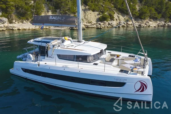 Bali 4.2 - Yacht Charter Sailica