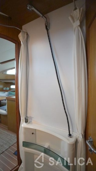 Sun Odyssey 42 DS - 2 cab. - Yacht Charter Sailica