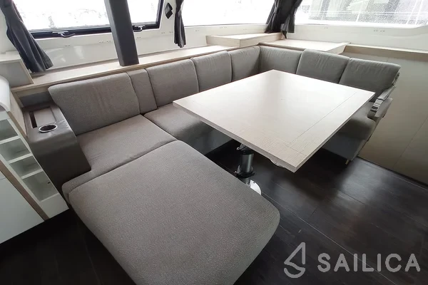 Elba 45 - Yacht Charter Sailica