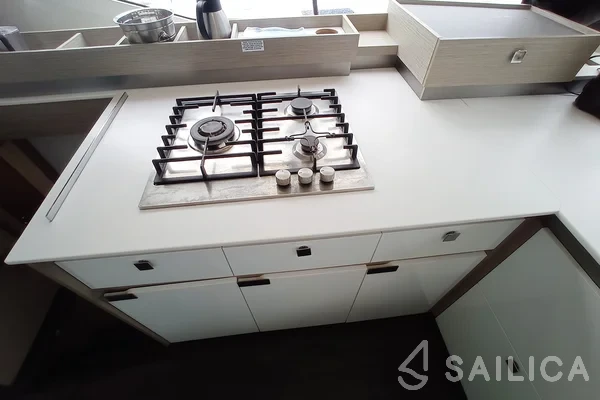 Elba 45 - Yacht Charter Sailica