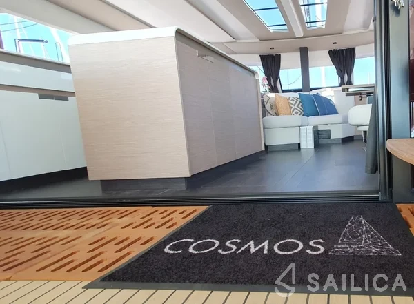 Aura 51 - Yacht Charter Sailica