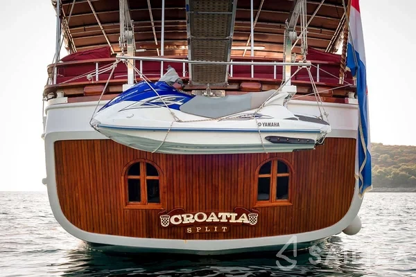 Gulet - Yacht Charter Sailica