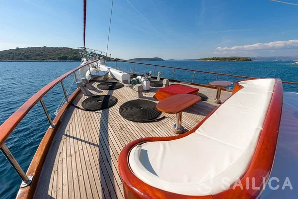 Gulet - Yacht Charter Sailica