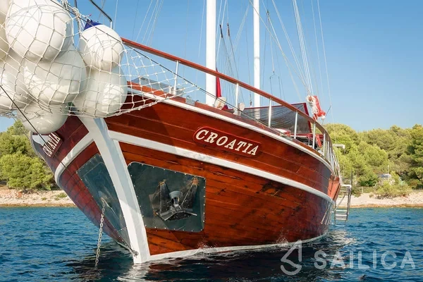 Gulet - Yacht Charter Sailica