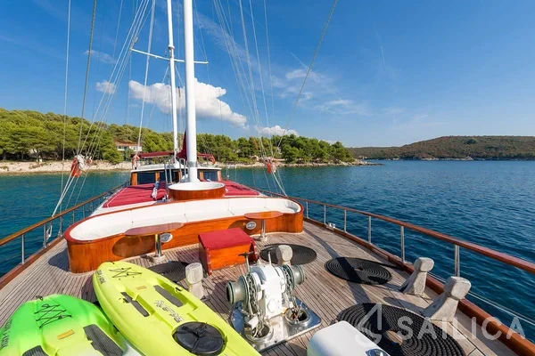 Gulet - Yacht Charter Sailica