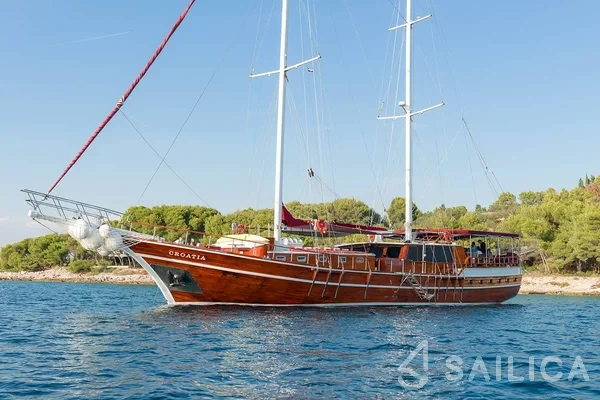 Gulet - Yacht Charter Sailica