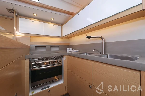 Dufour 530 - Yacht Charter Sailica