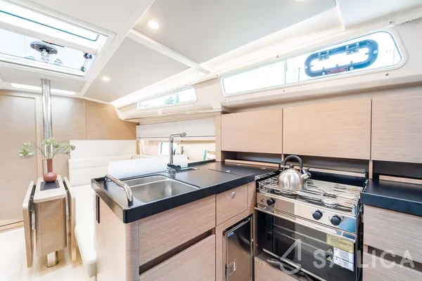 Hanse 388 - Yacht Charter Sailica