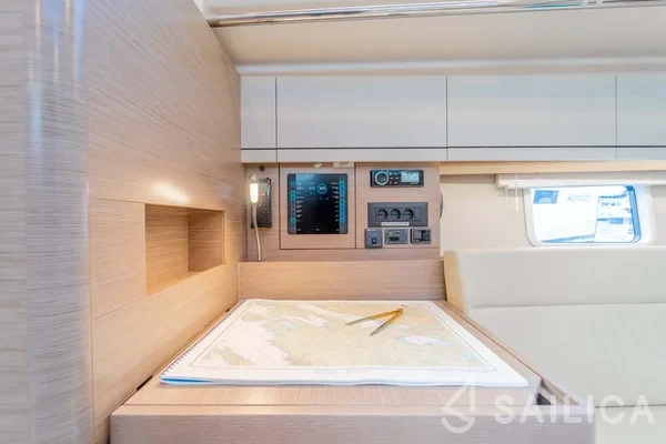 Hanse 388 - Yacht Charter Sailica