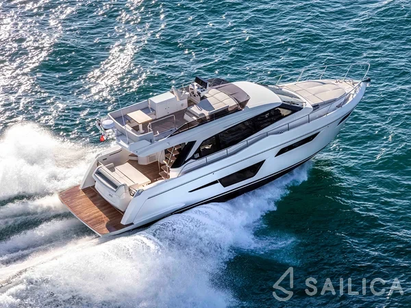 Ferretti 500 - Yacht Charter Sailica
