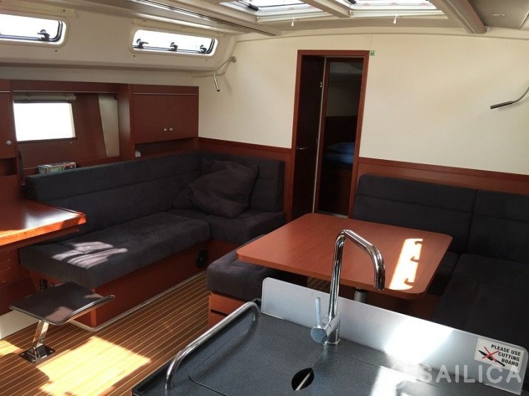 Hanse 455 - Yacht Charter Sailica