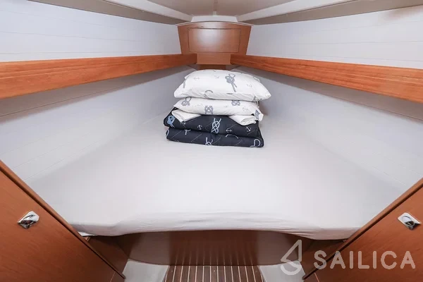 Bavaria 34 Cruiser - Yacht Charter Sailica