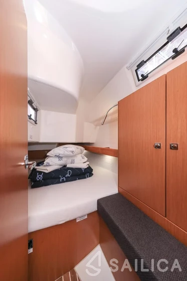 Bavaria 34 Cruiser - Yacht Charter Sailica