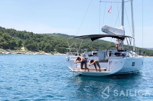Oceanis 46.1 - Yacht Charter Sailica