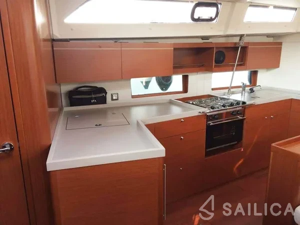 Oceanis 46.1 - Yacht Charter Sailica