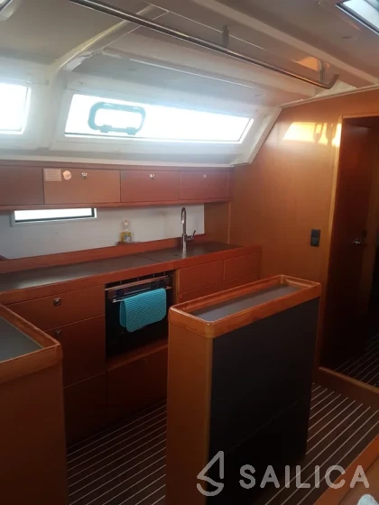 Bavaria 46 Cruiser - Yacht Charter Sailica