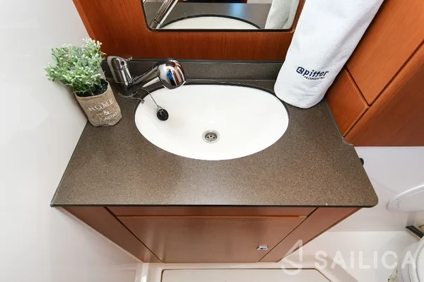 Bavaria Cruiser 56 - Yacht Charter Sailica