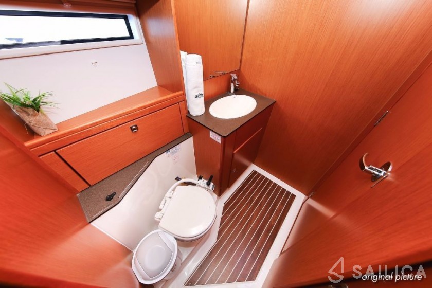 Bavaria Cruiser 56 - Yacht Charter Sailica