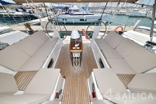 Bavaria 51 Cruiser - Yacht Charter Sailica